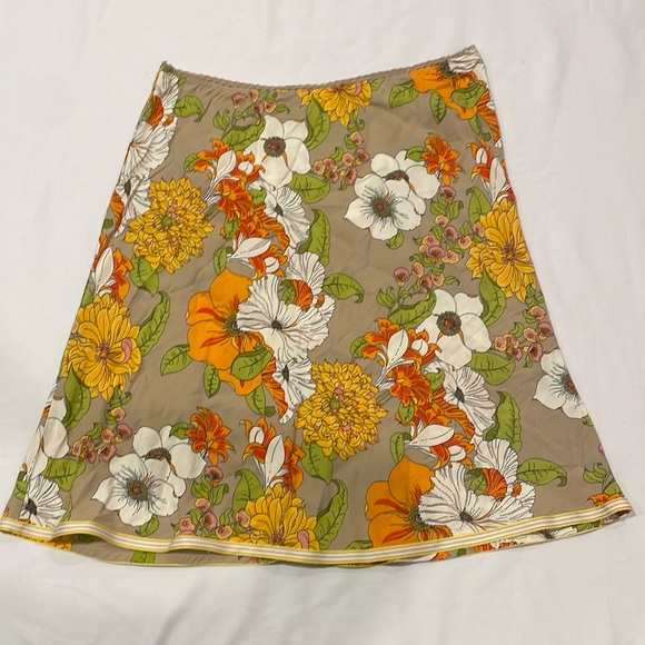 Old Navy Floral midi skirt - Picture 1 of 7